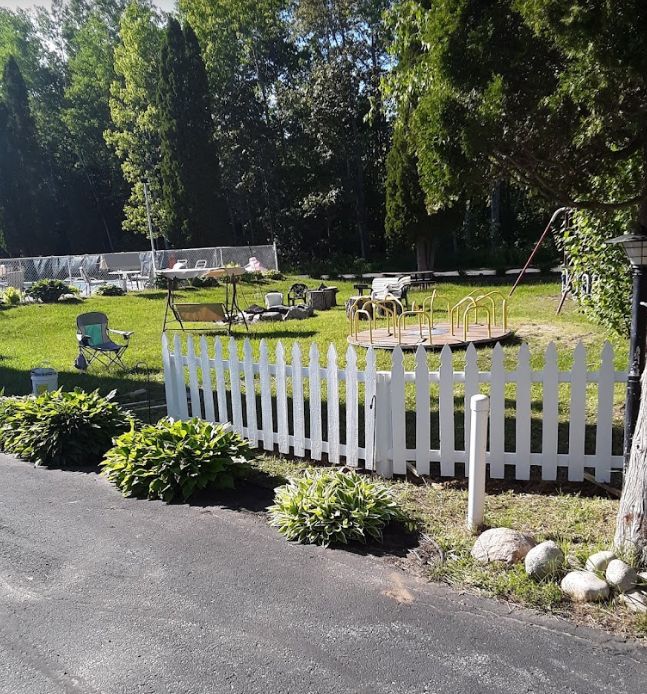 Flamingo Motel - From Web Listing (newer photo)